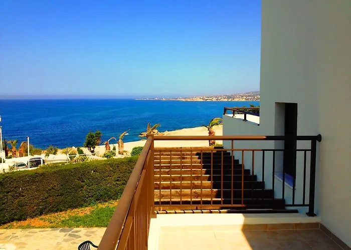 Aura Holiday Villas