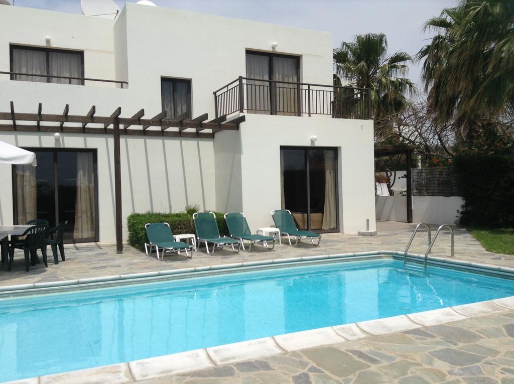 Aura Villa